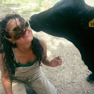 Meet your Posher, Julia